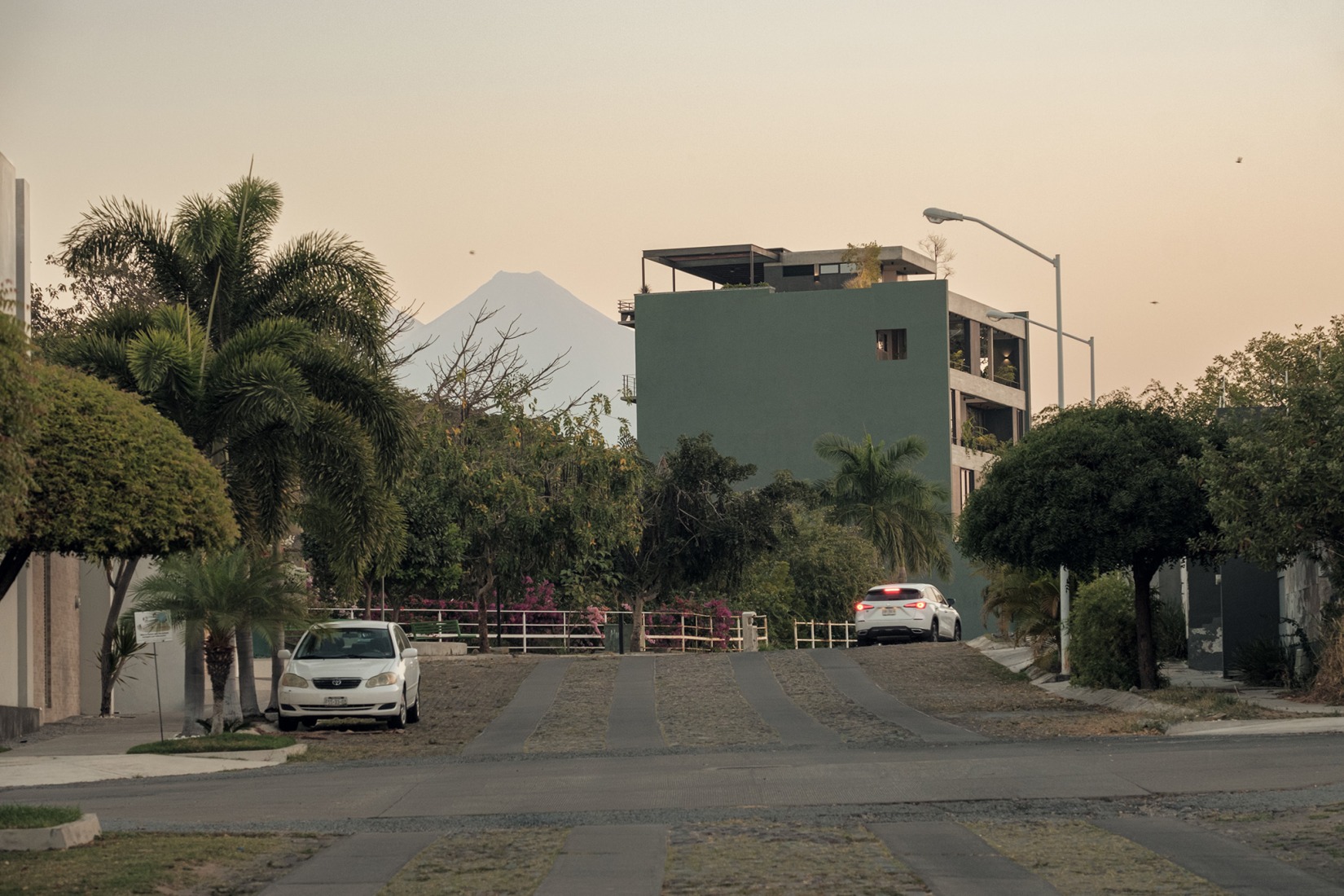 Torre 2271 por Di Frenna Arquitectos. Fotografía por Lorena Darquea.