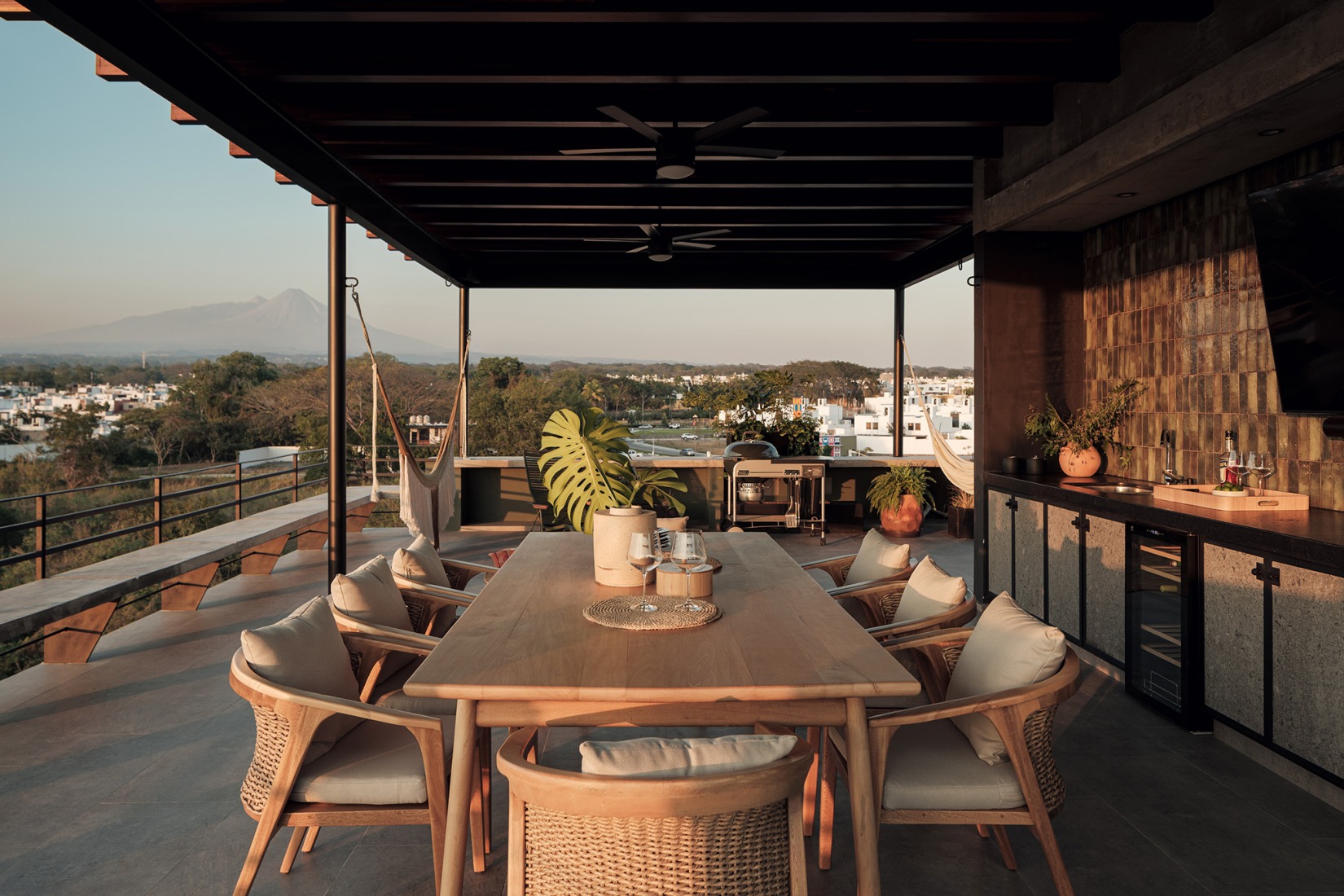 Torre 2271 por Di Frenna Arquitectos. Fotografía por Lorena Darquea.