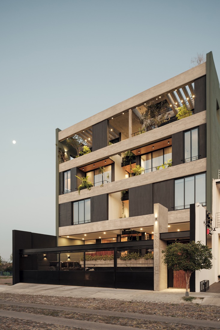 Torre 2271 por Di Frenna Arquitectos. Fotografía por Lorena Darquea.