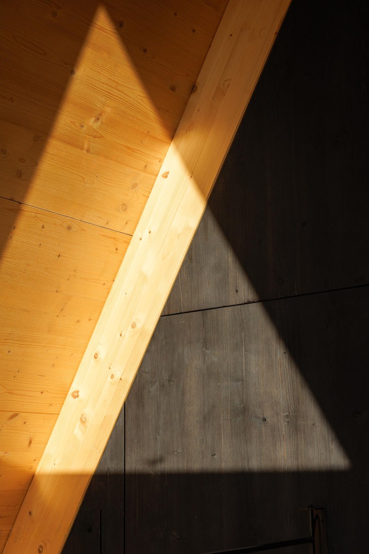 Refugios de Montaña por Filipe Pina Arquitectura. Fotografía por Ivo Tavares Studio.