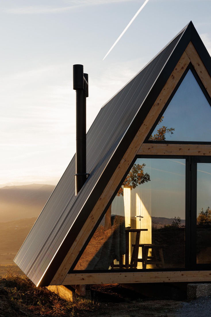 Refugios de Montaña por Filipe Pina Arquitectura. Fotografía por Ivo Tavares Studio.