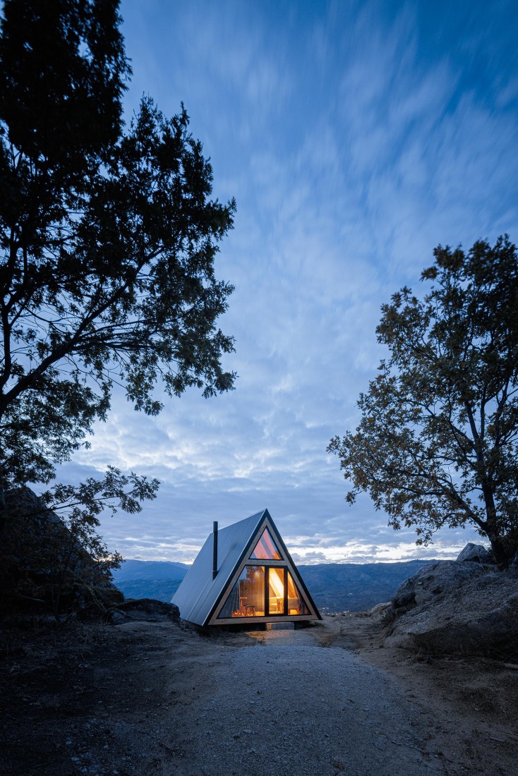 Refugios de Montaña por Filipe Pina Arquitectura. Fotografía por Ivo Tavares Studio.
