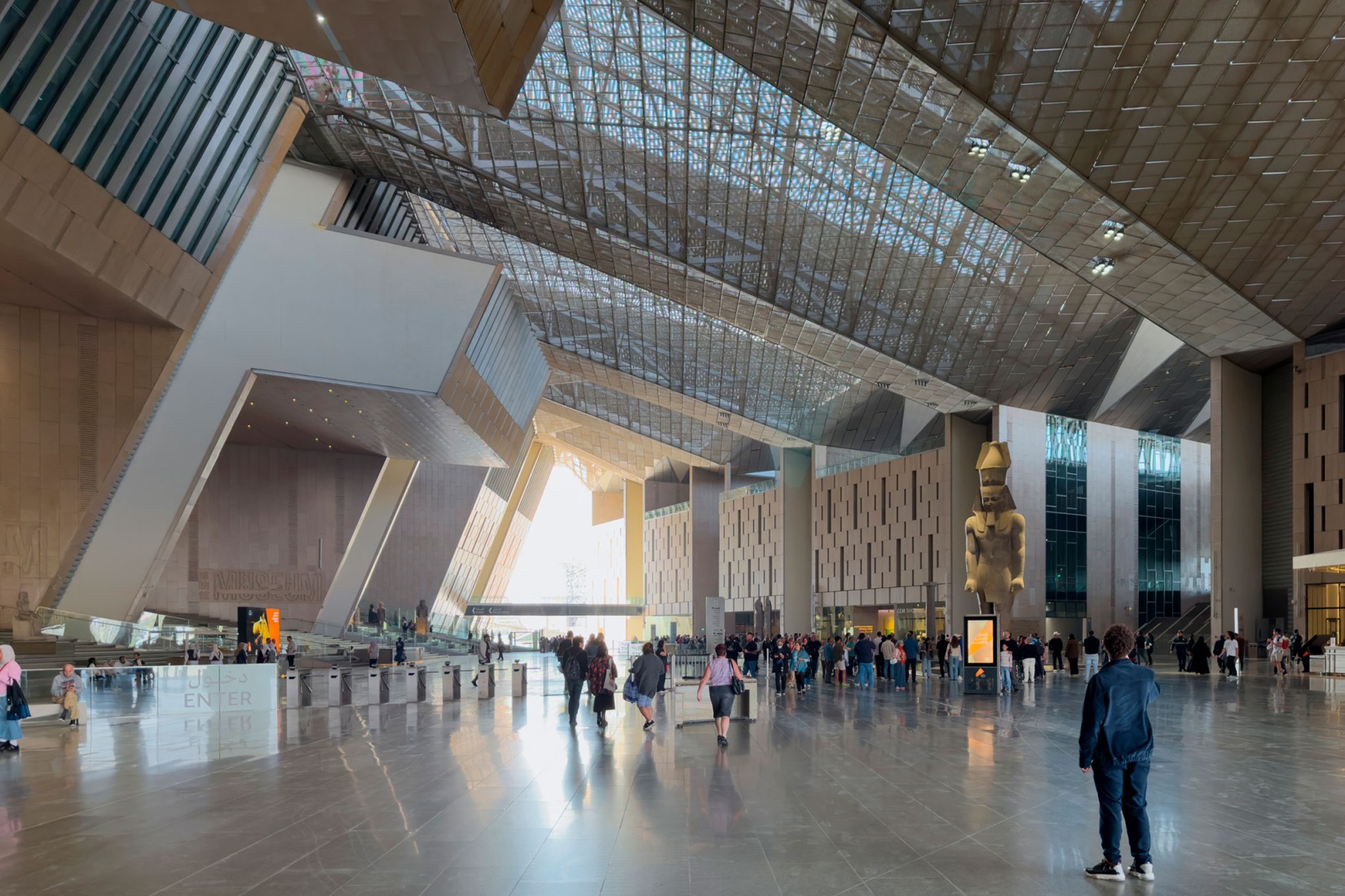 Gran Museo Egipcio por Heneghan Peng Architects. Fotografía por Iwan Baan.