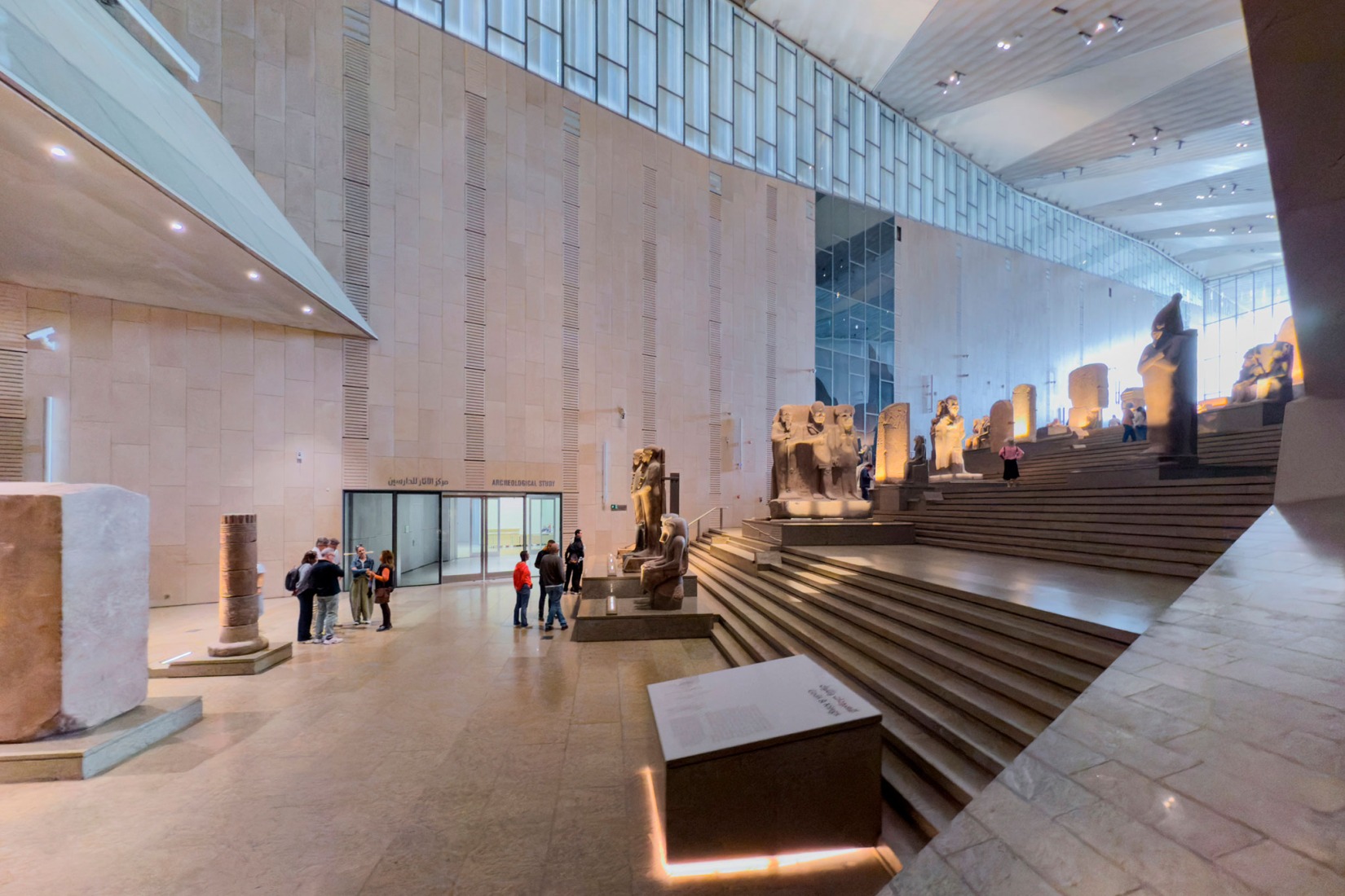 Gran Museo Egipcio por Heneghan Peng Architects. Fotografía por Iwan Baan.
