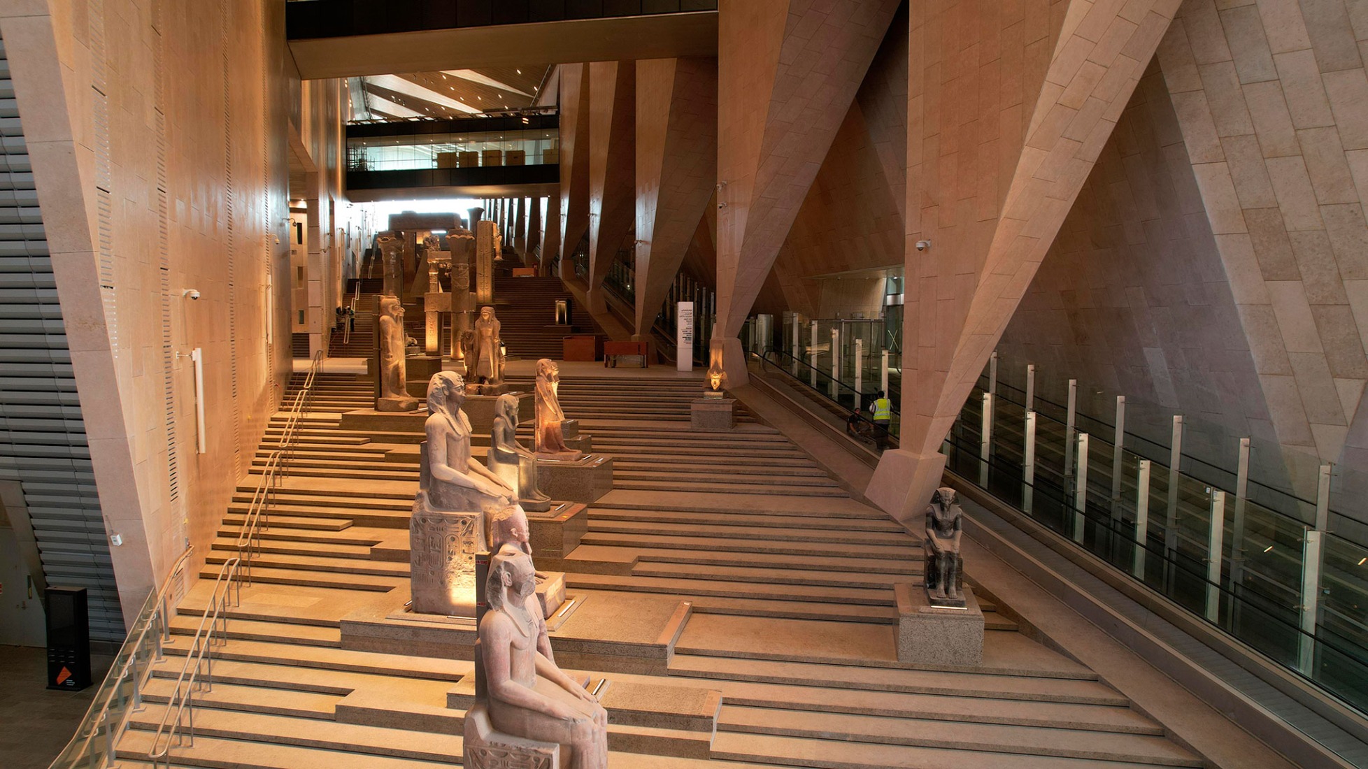 Gran Museo Egipcio por Heneghan Peng Architects. Fotografía por Iwan Baan.