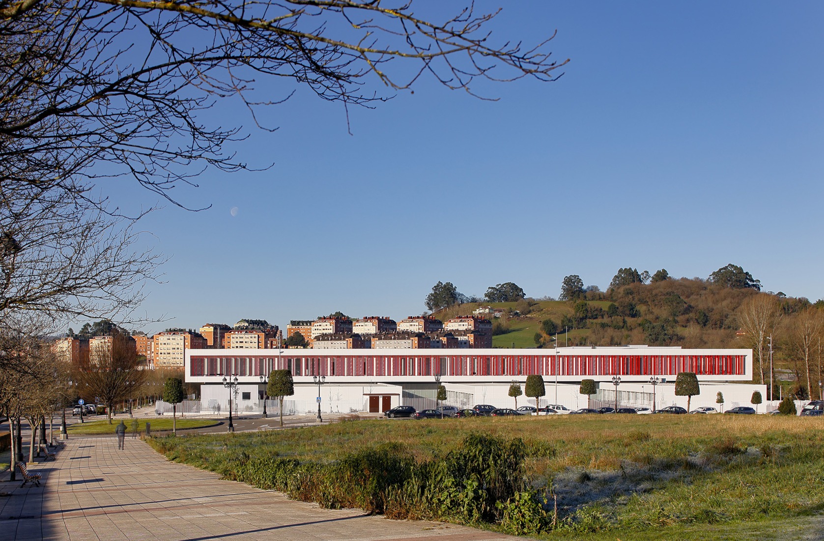 La Florida Secondary Education Institute by INSPYRA. Photograph by Iván Morán G-R.