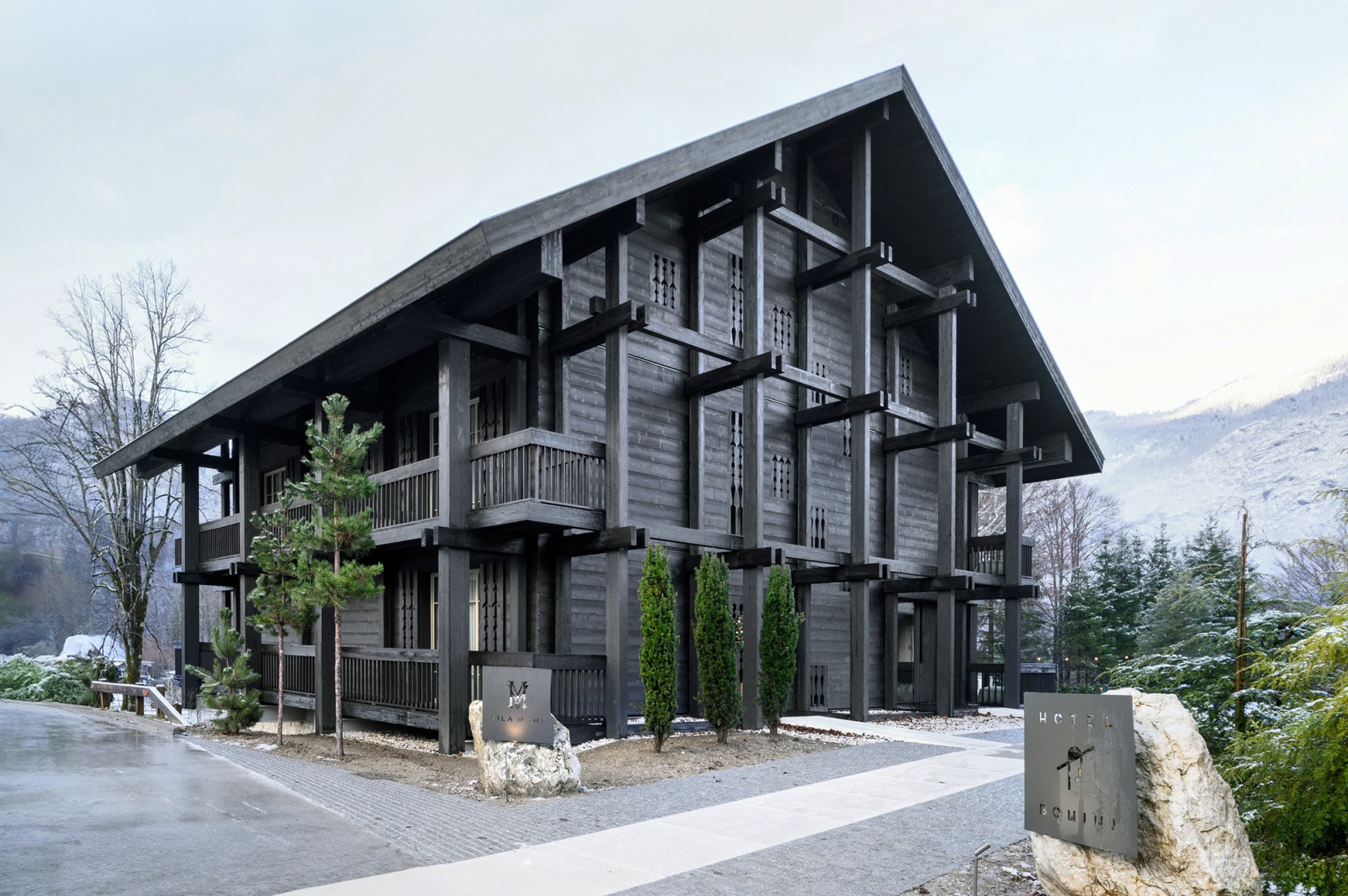 Vila Muhr by OFIS arhitekti. Photograph by Miran Kambič.