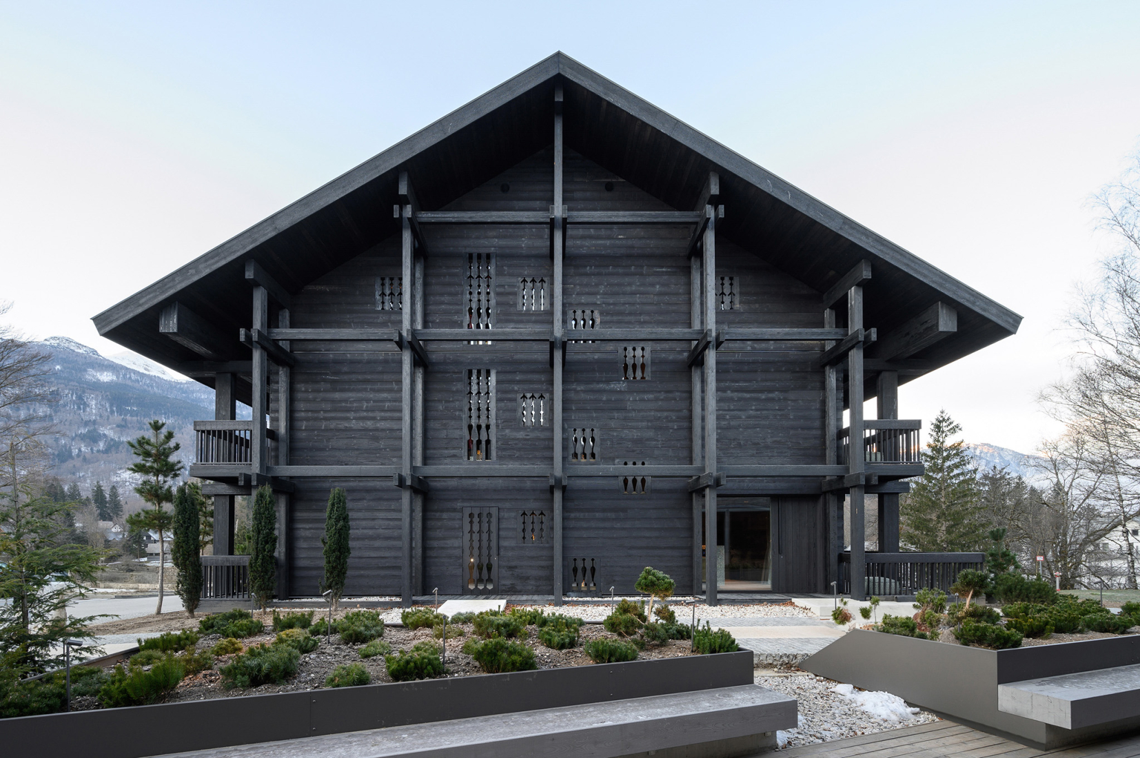 Vila Muhr by OFIS arhitekti. Photograph by Miran Kambič.