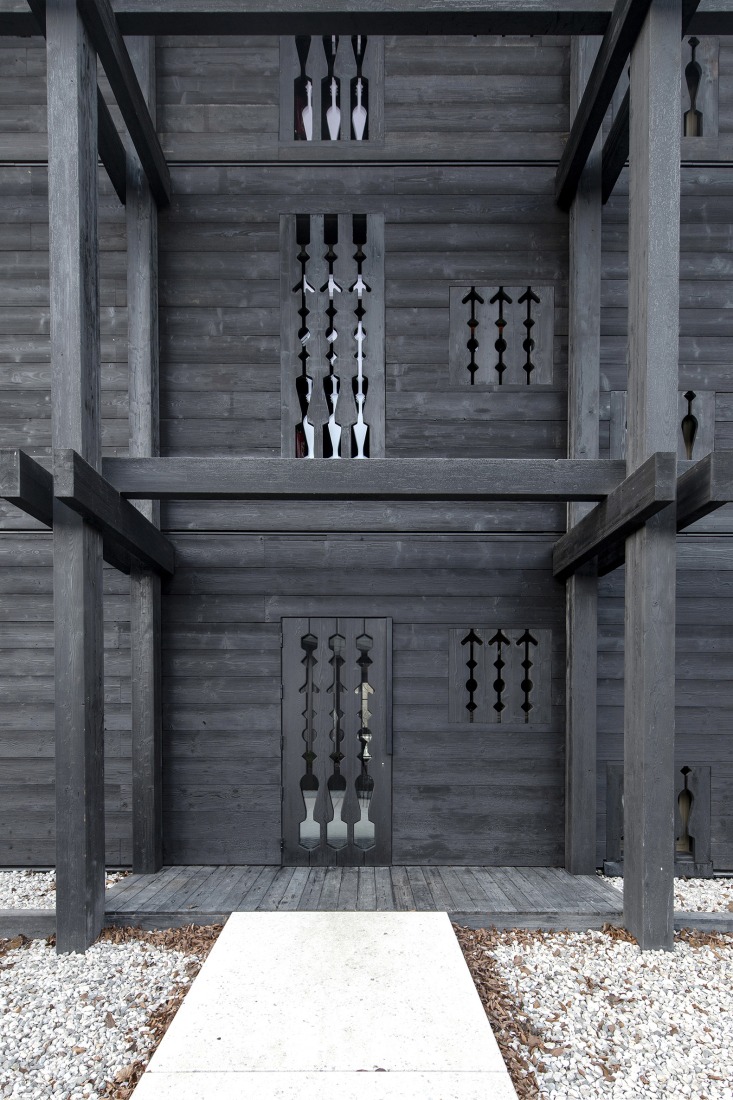 Vila Muhr by OFIS arhitekti. Photograph by Janez Martinčič.