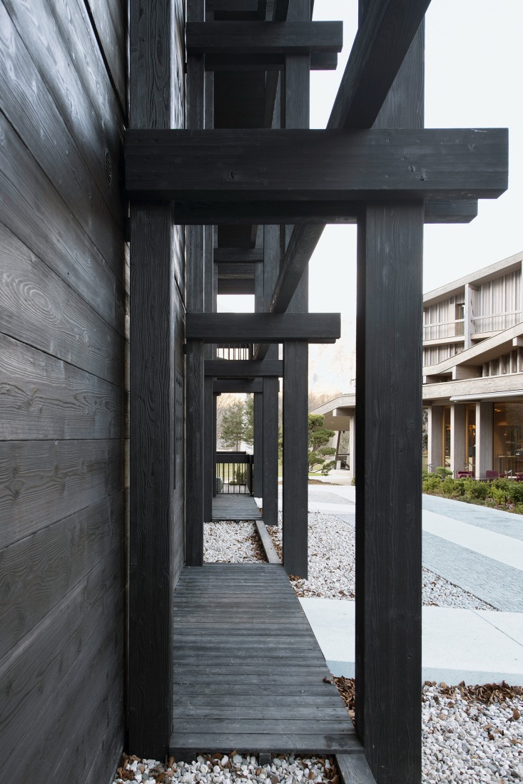 Vila Muhr by OFIS arhitekti. Photograph by Janez Martinčič.