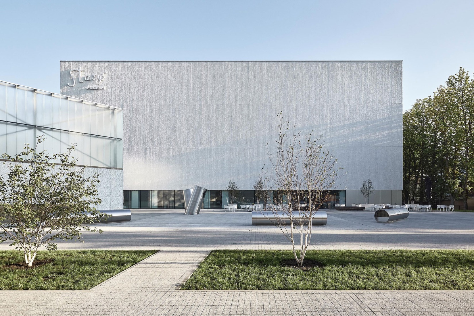 «Stasys Museum» por IMPLMNT Architects. Fotografía por Norbert Tukaj. 