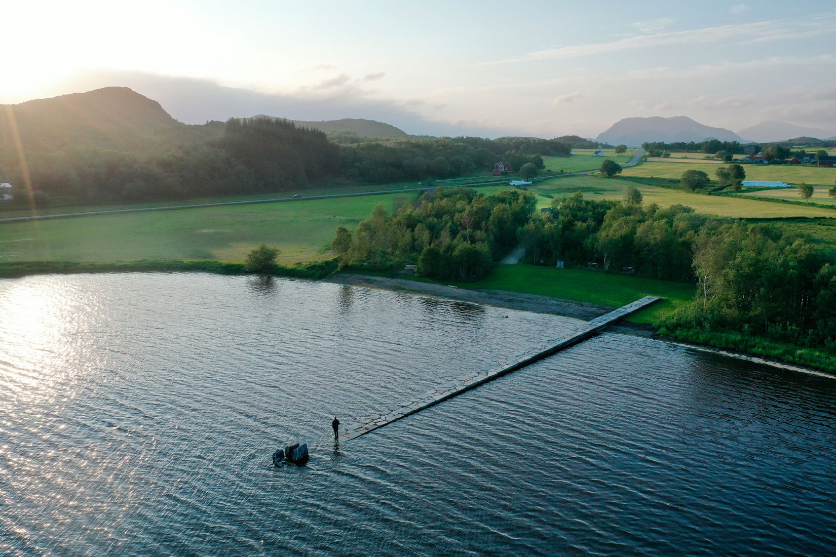 «Sundshopen - Norwegian Scenic Routes» por Rever & Drage Architects. Fotografía por Tom Auger.