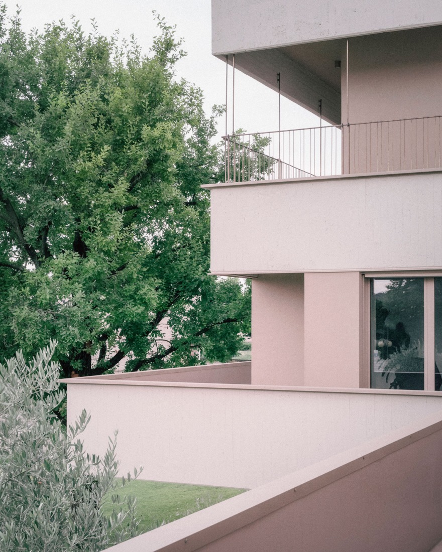 Renovación industrial para Dante Negro. Fotografía por Aldo Amoretti.