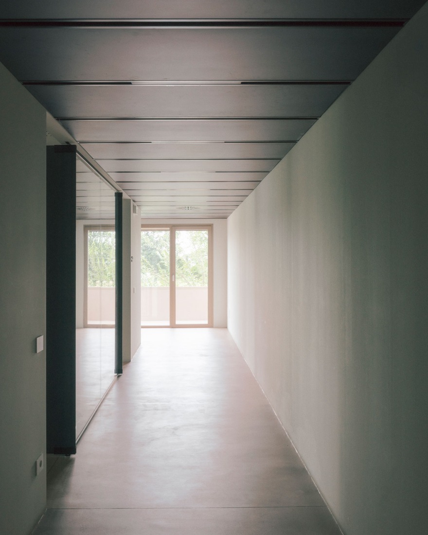 Renovación industrial para Dante Negro. Fotografía por Aldo Amoretti.