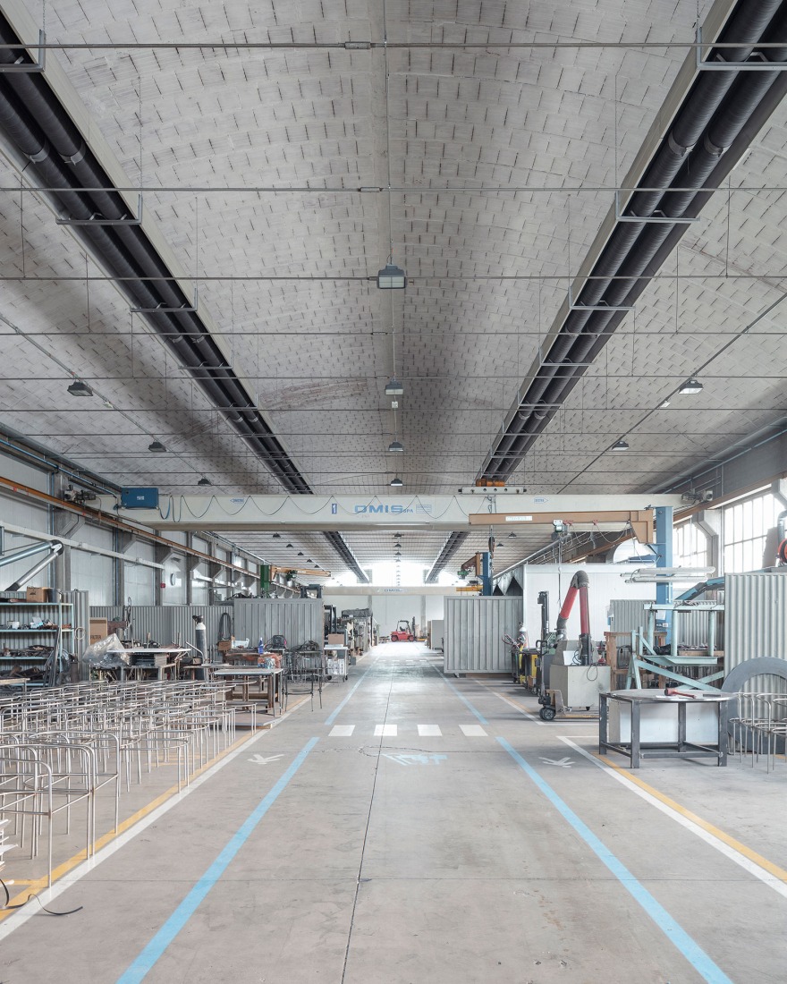 Renovación industrial para Dante Negro. Fotografía por Aldo Amoretti.