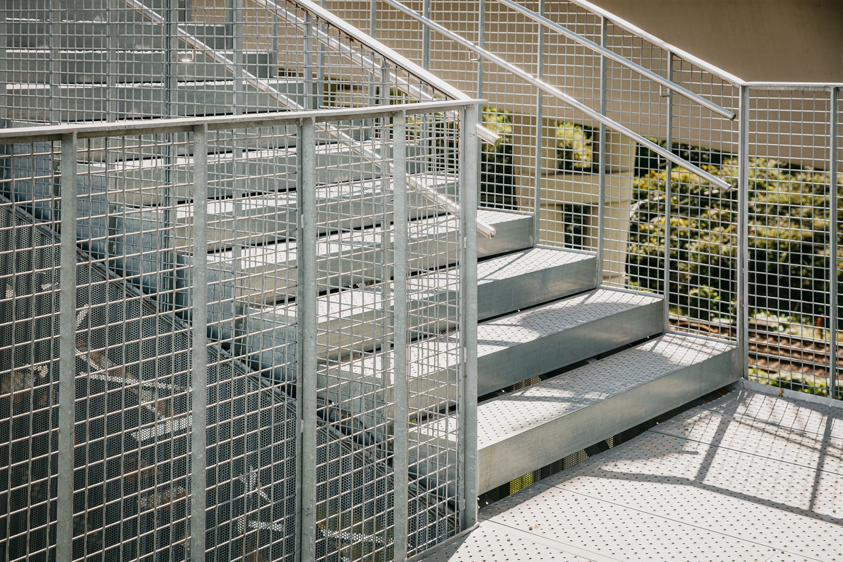 Access to the Altos Hornos de Bizkaia by TARTE and ELE. Photograph by Aitor Estévez.