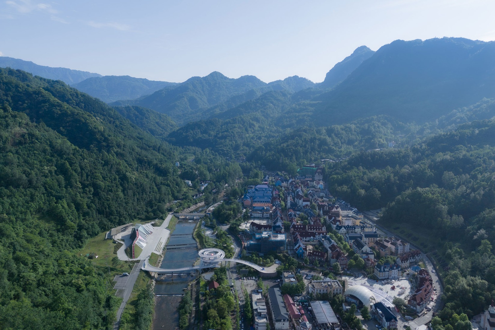 Puente «Clave de Sol» por ZZHK Architects. Fotografía por Arch-Exist.
