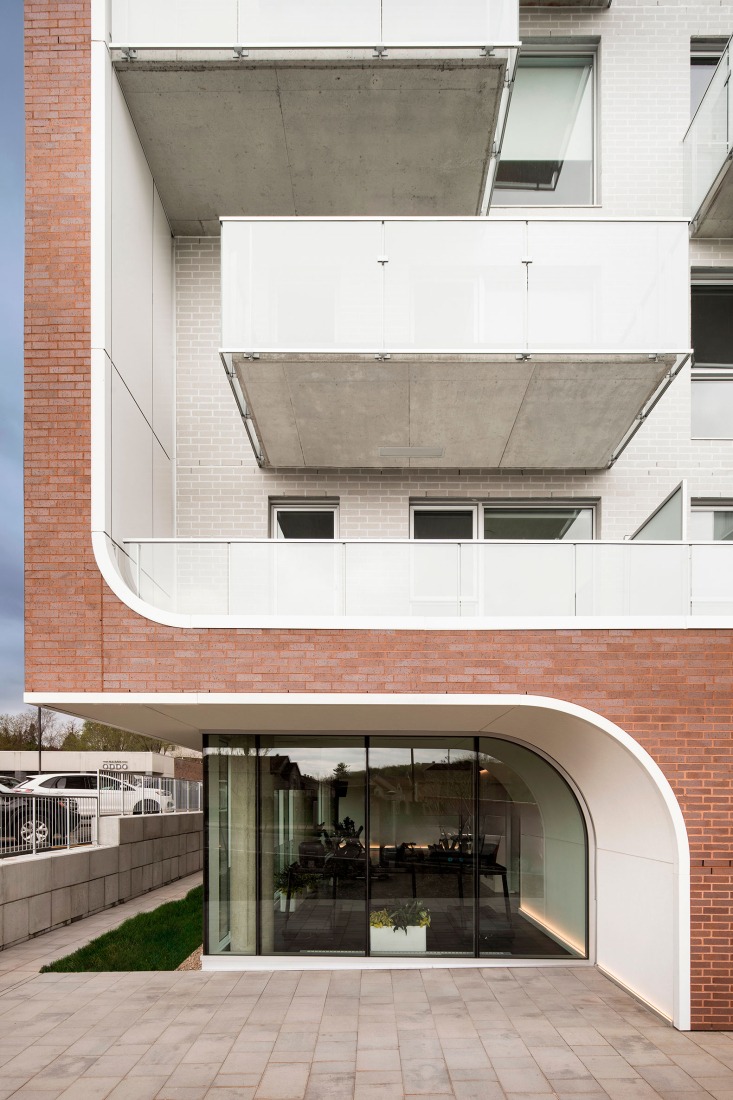 Mellem Les Trembles by ACDF architecture. Photograph by Adrien Williams.