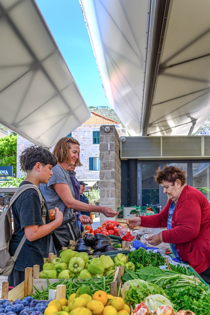 Mercado de Gruž por ARP / Peračić-Veljačić. Fotografía por Tonći Plazibat / Cropix.