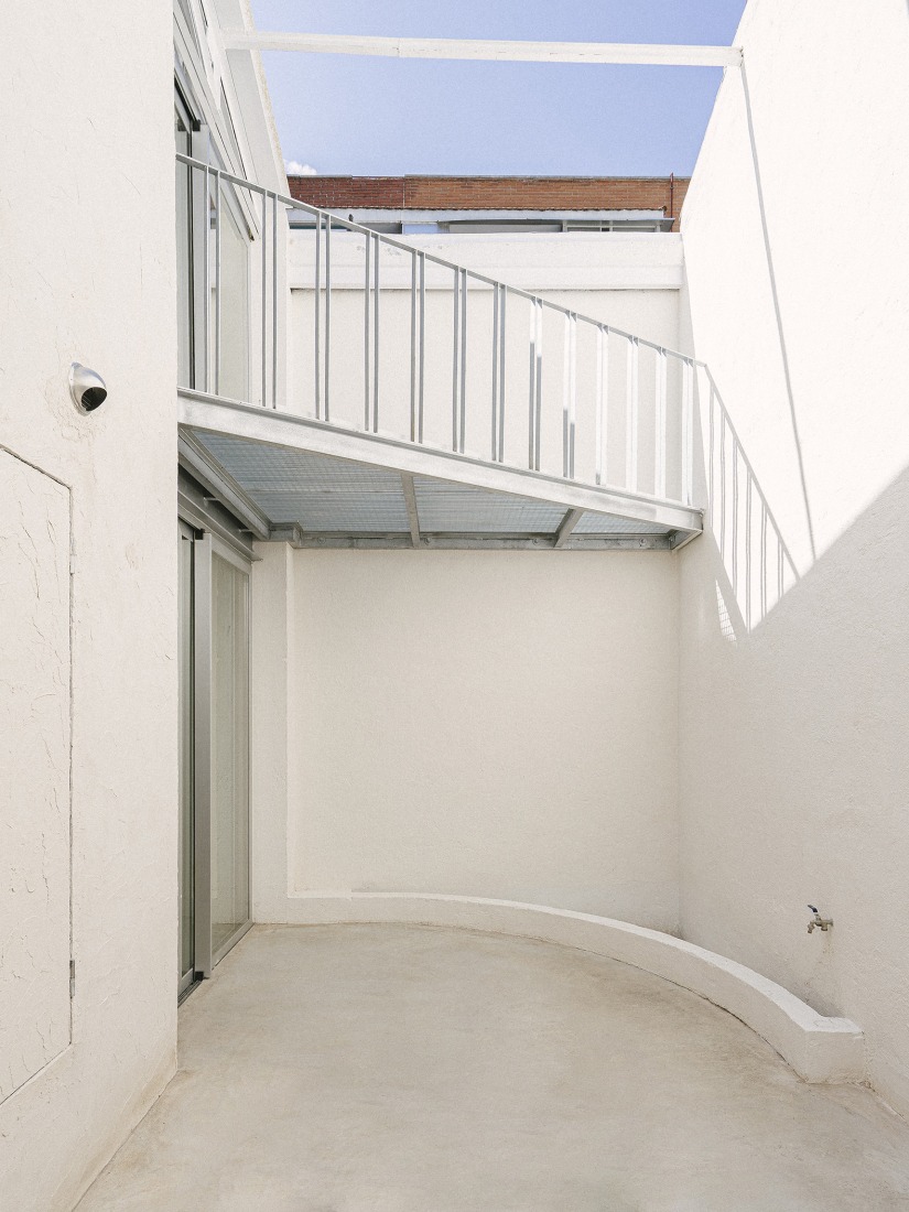 DRZ, an industrial building rehabilitated by ba-rro. Photograph by Maru Serrano.