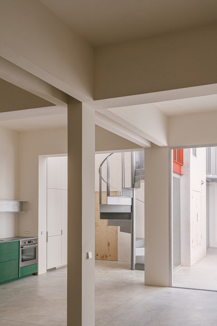 DRZ, an industrial building rehabilitated by ba-rro. Photograph by Maru Serrano.