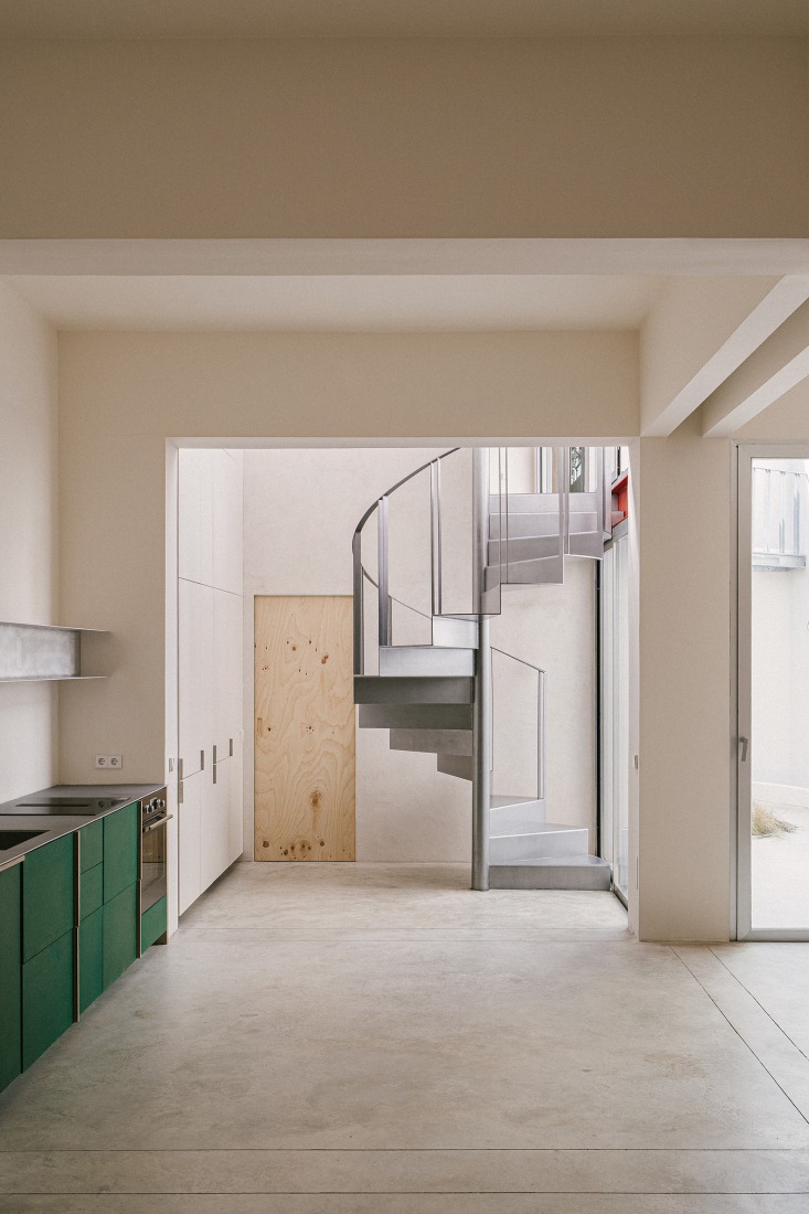 DRZ, an industrial building rehabilitated by ba-rro. Photograph by Maru Serrano.