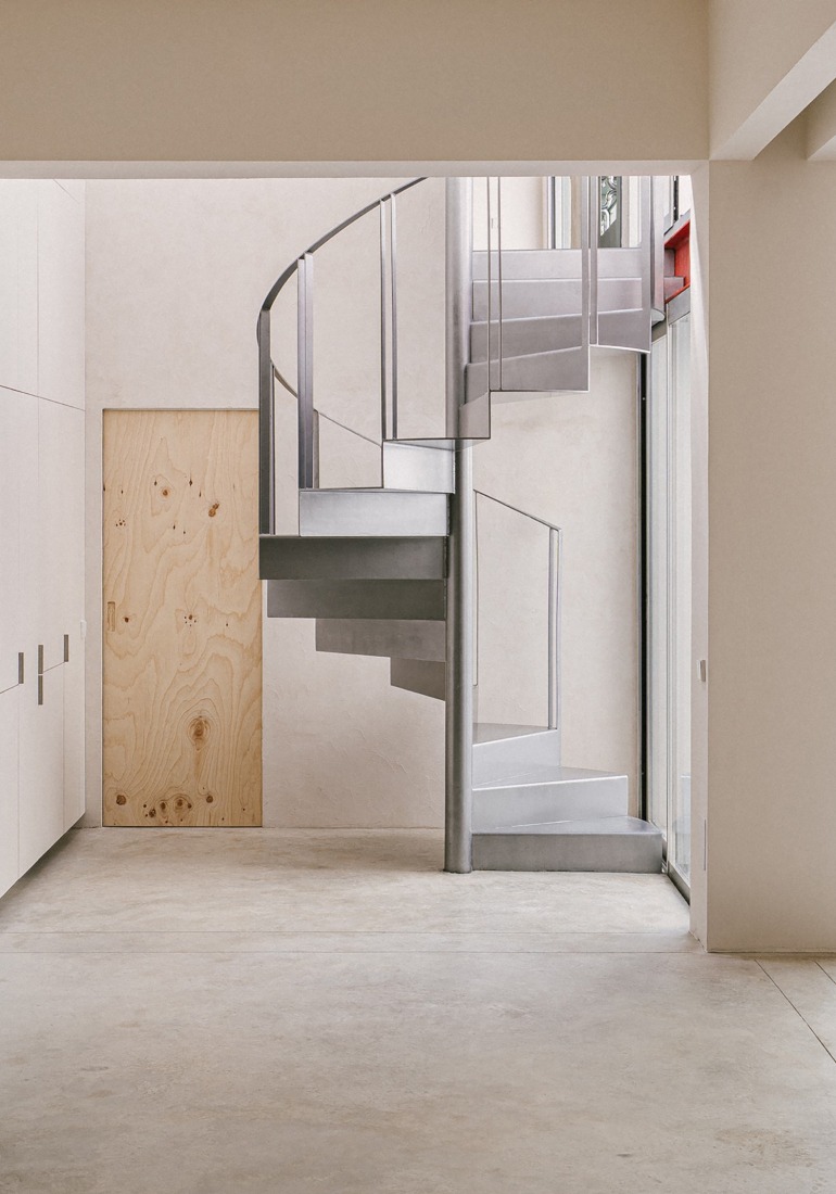 DRZ, an industrial building rehabilitated by ba-rro. Photograph by Maru Serrano.