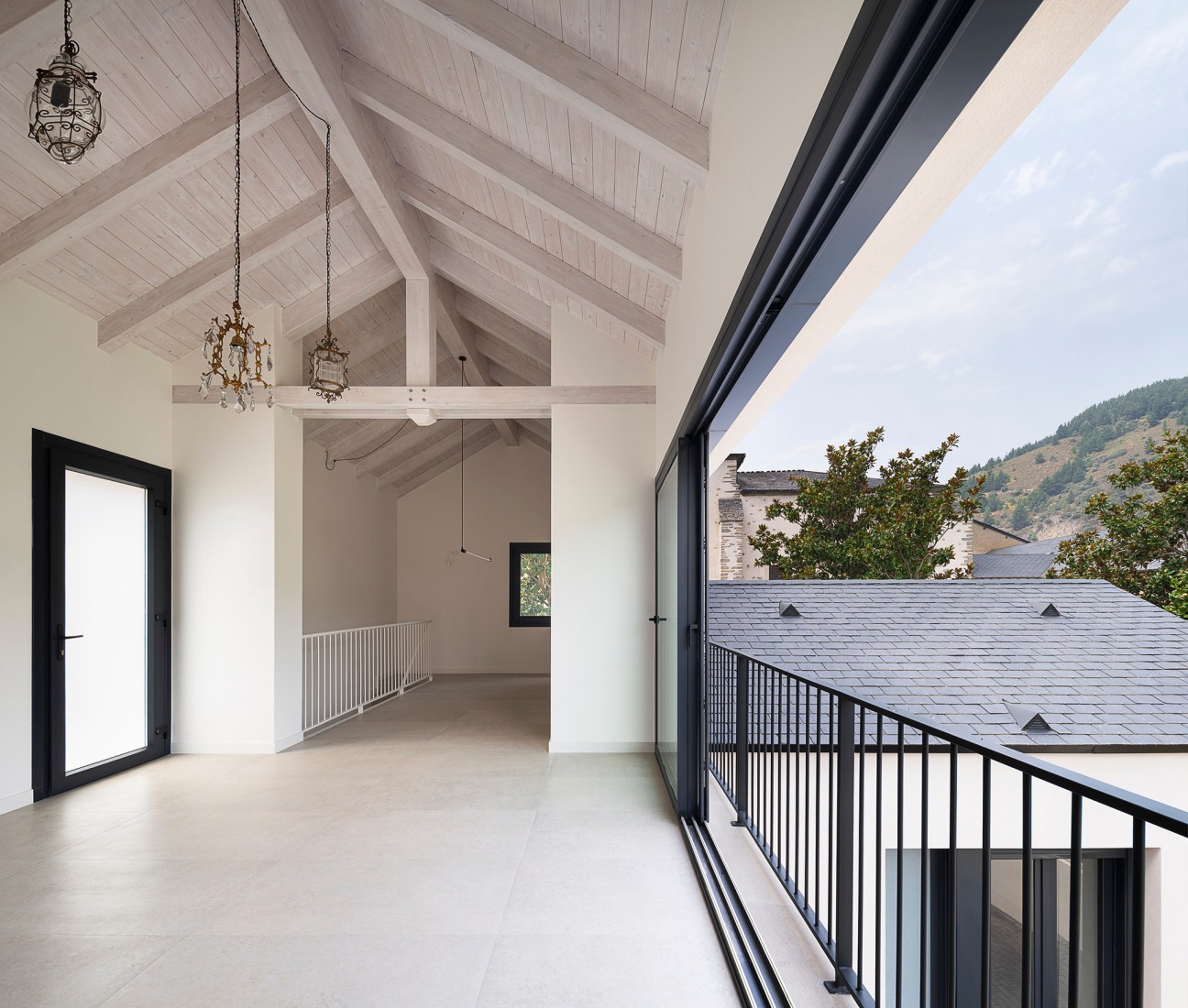 Casa CL por Estudio Arquitectura Hago. Fotografía por Gabriel Gallego.