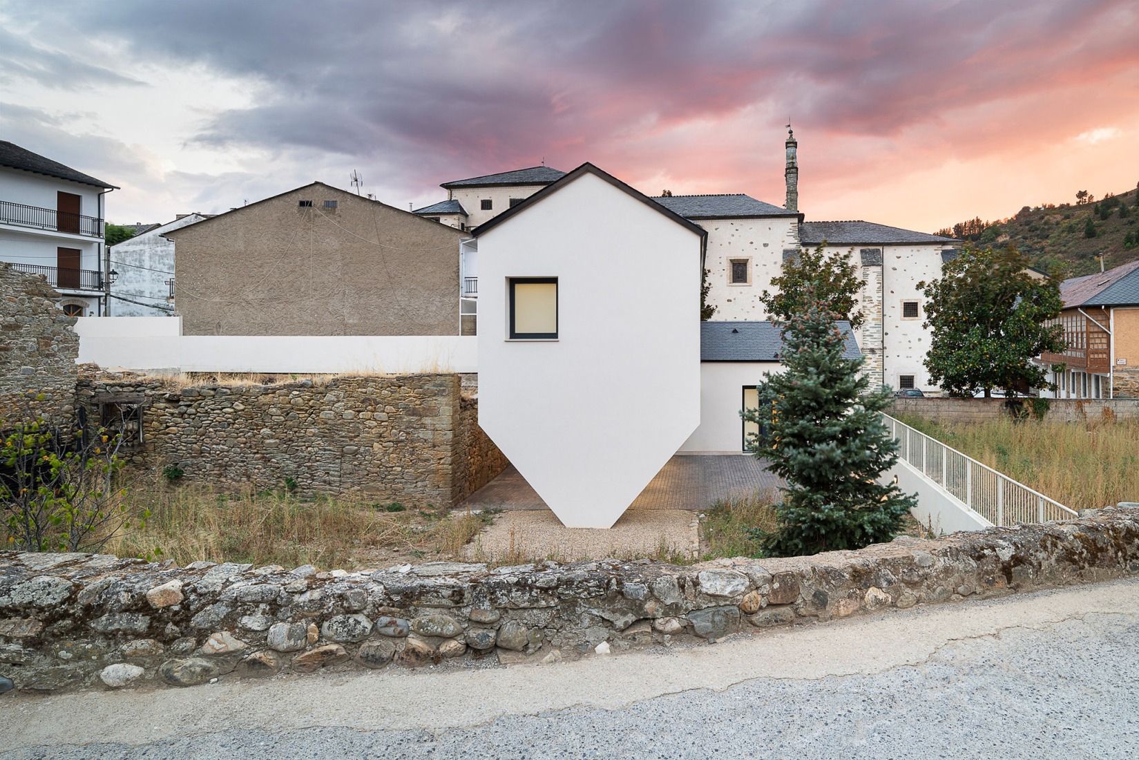 Casa CL por Estudio Arquitectura Hago. Fotografía por Gabriel Gallego.
