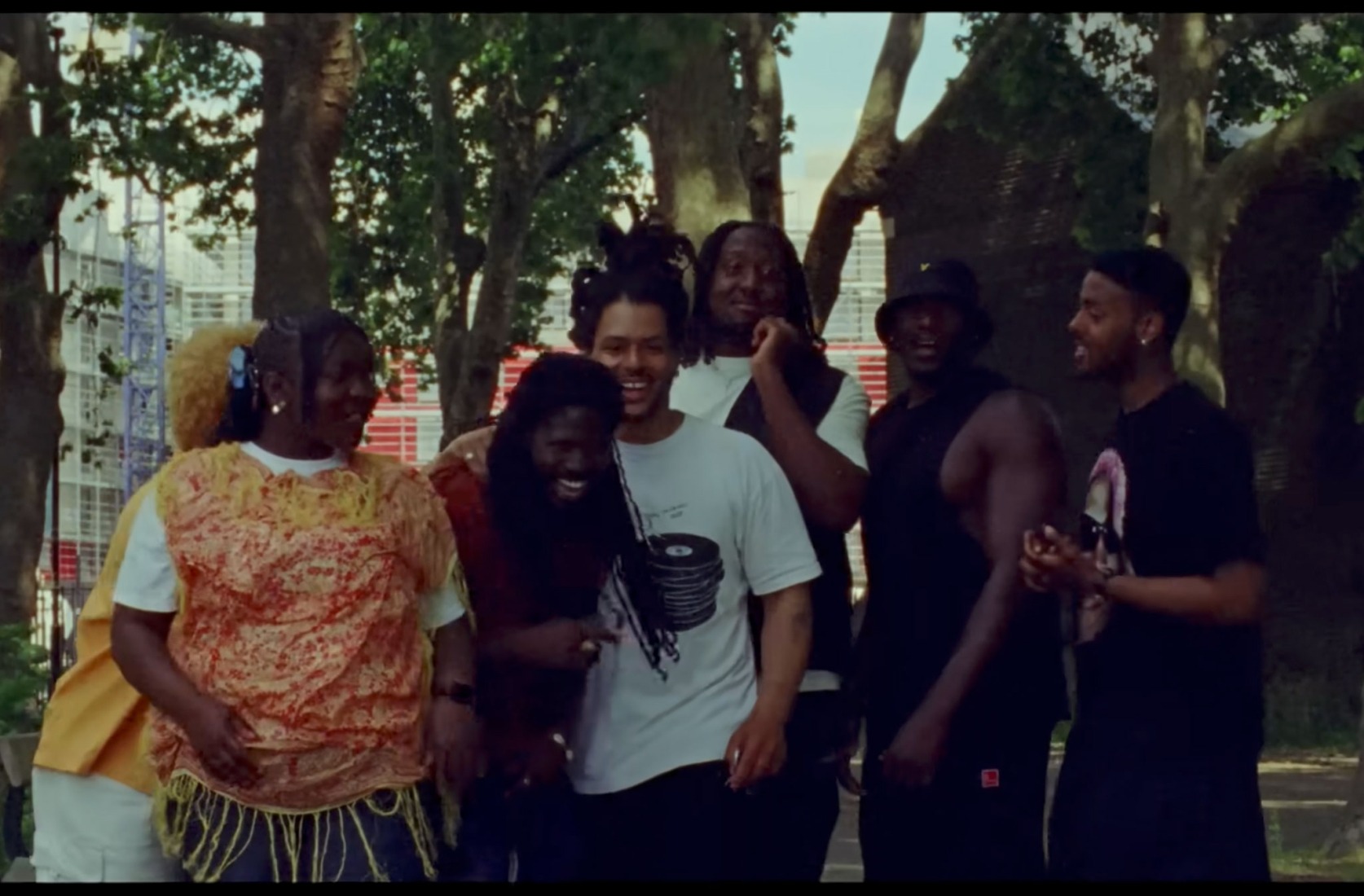 «Da Du Dah» por Kokoroko.