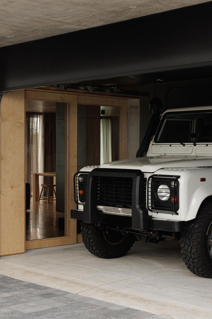 Casa da Rocha Quebrada by SO Arquitetura & Design. Photograph by Ivo Tavares Studio.