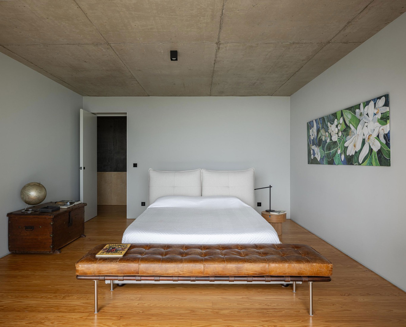 Casa da Rocha Quebrada by SO Arquitetura & Design. Photograph by Ivo Tavares Studio.