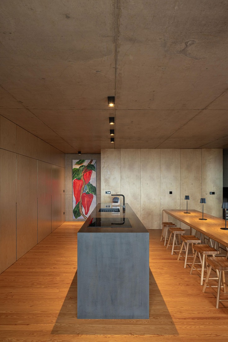 Casa da Rocha Quebrada by SO Arquitetura & Design. Photograph by Ivo Tavares Studio.