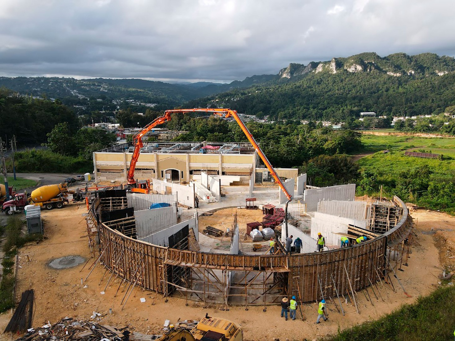 Construction process. Ciales Kindergarten by TORO Arquitectos. 