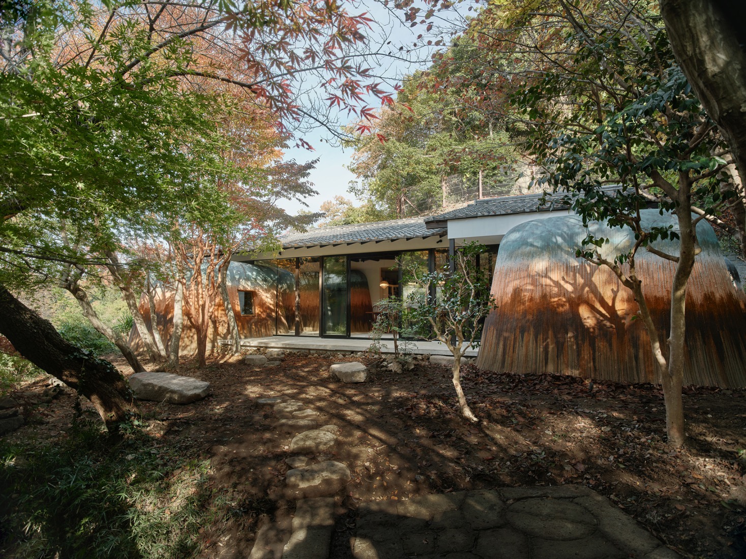 Haniyasu House by AATISMO. Photograph by Shinya Sato.