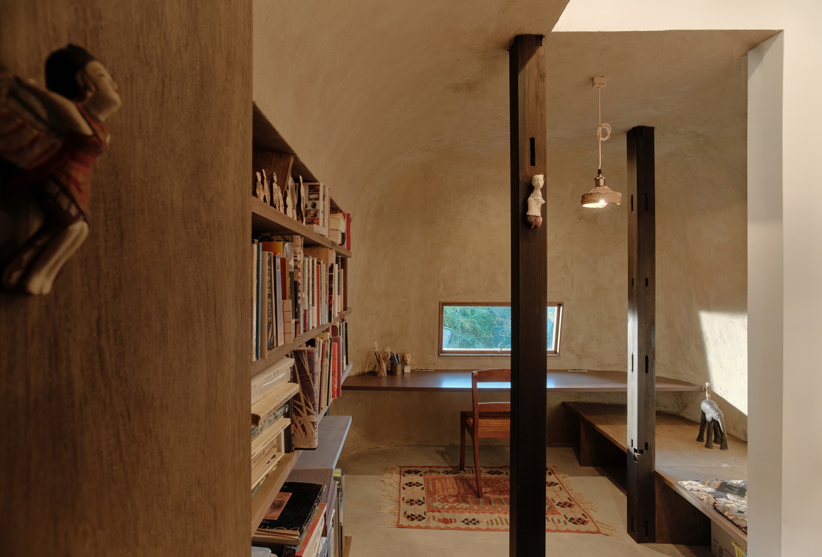 Haniyasu House by AATISMO. Photograph by Shinya Sato.