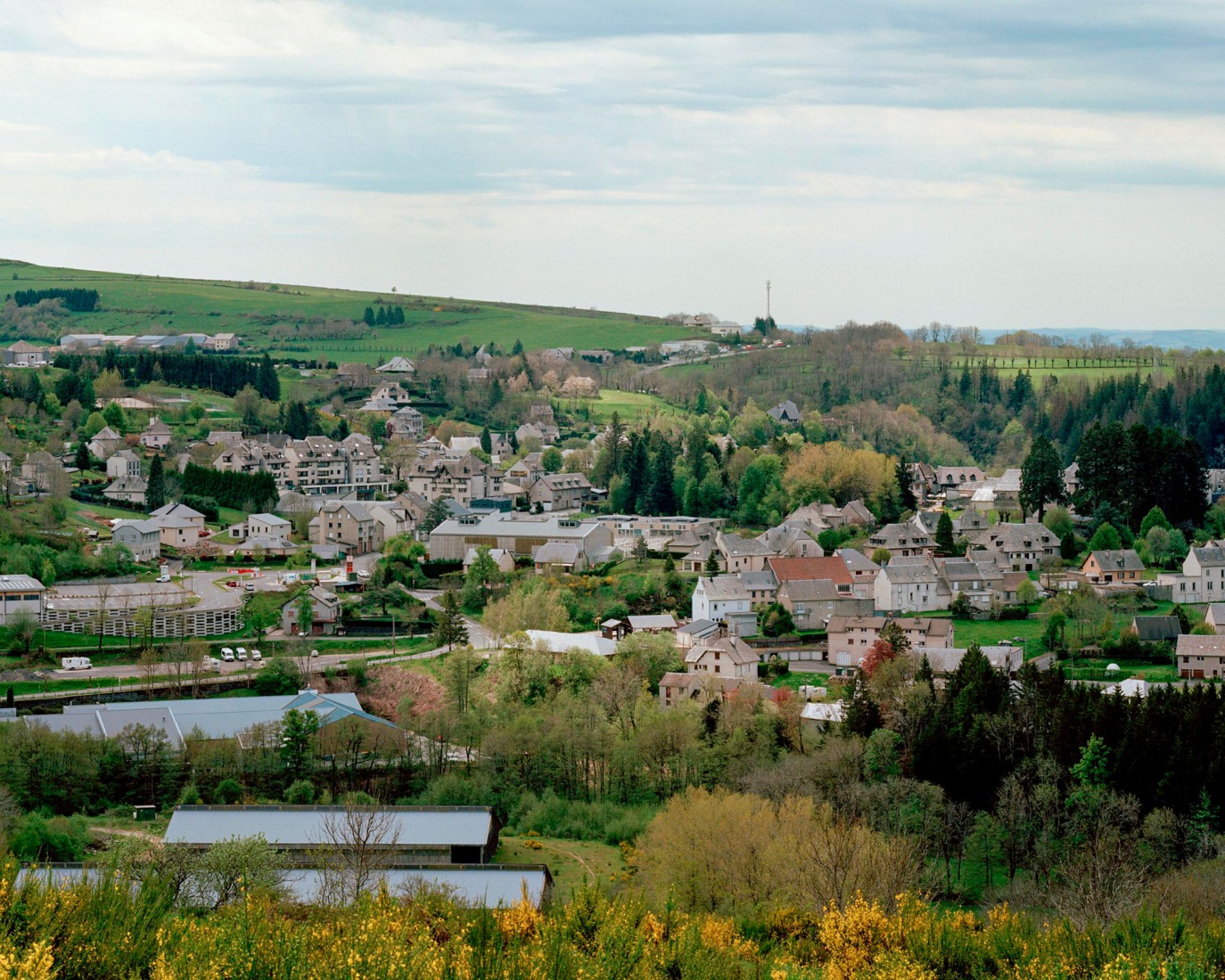 Le Foirail Multi-Service Center by Betillon & Freyermuth Architects + crypto architectes.Photograph by Maxime Delvaux.