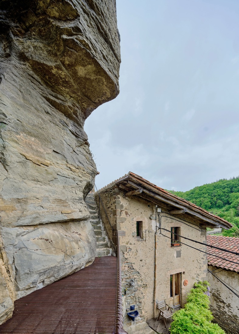 «Can Saltiri» por Carles Enrich Studio. Fotografía por Adrià Goula.