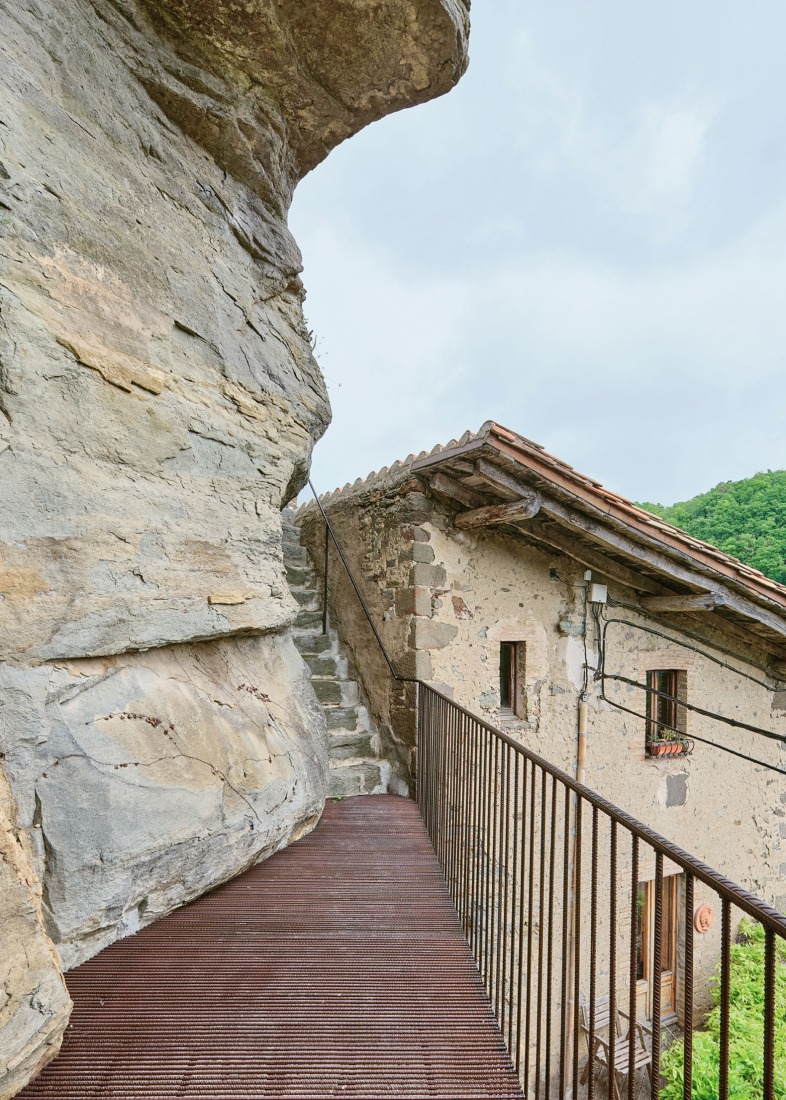 «Can Saltiri» por Carles Enrich Studio. Fotografía por Adrià Goula.