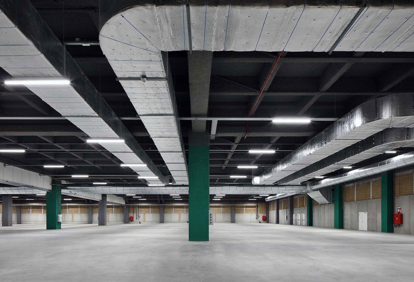 Charleroi Palais des Expositions by architecten jan de vylder inge vinck and AgwA. Photograph by Filip Dujardin.