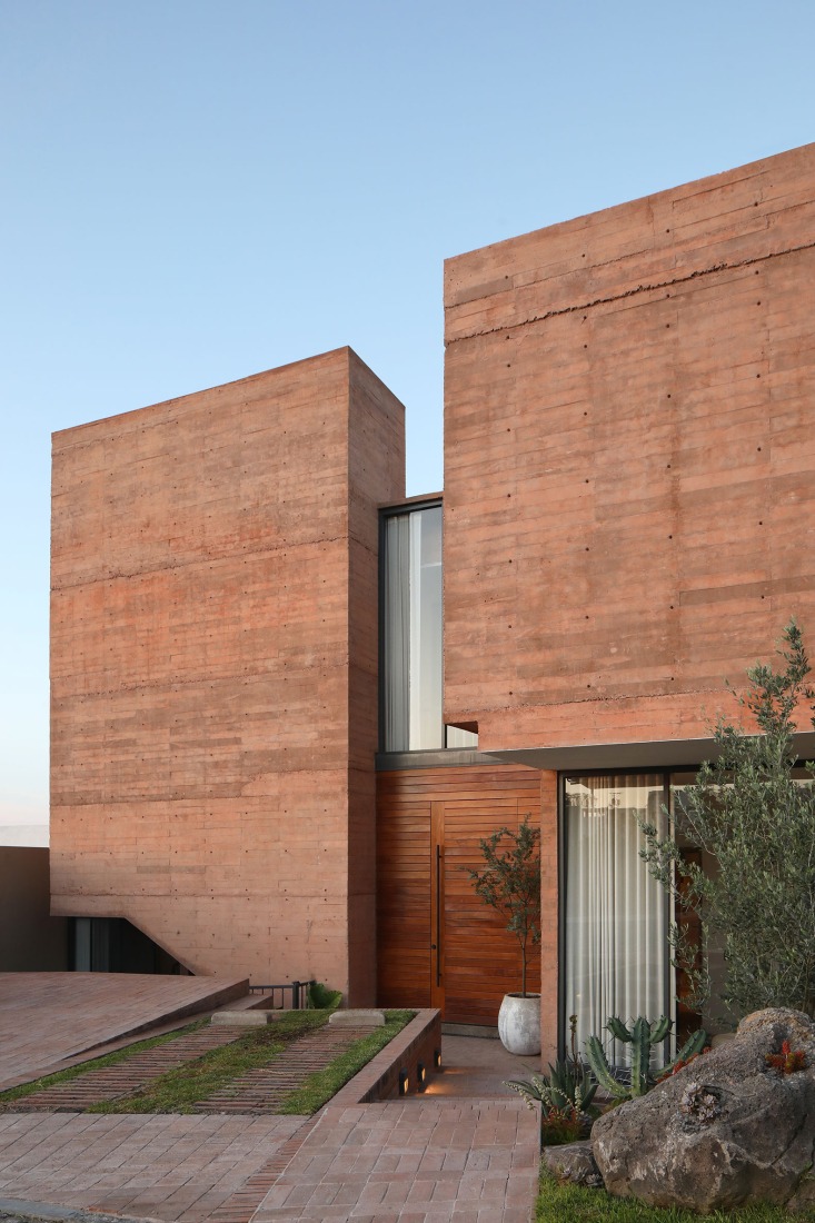 "Casa Juriquilla" by Estudio Mero. Photograph by Dane Alonso.