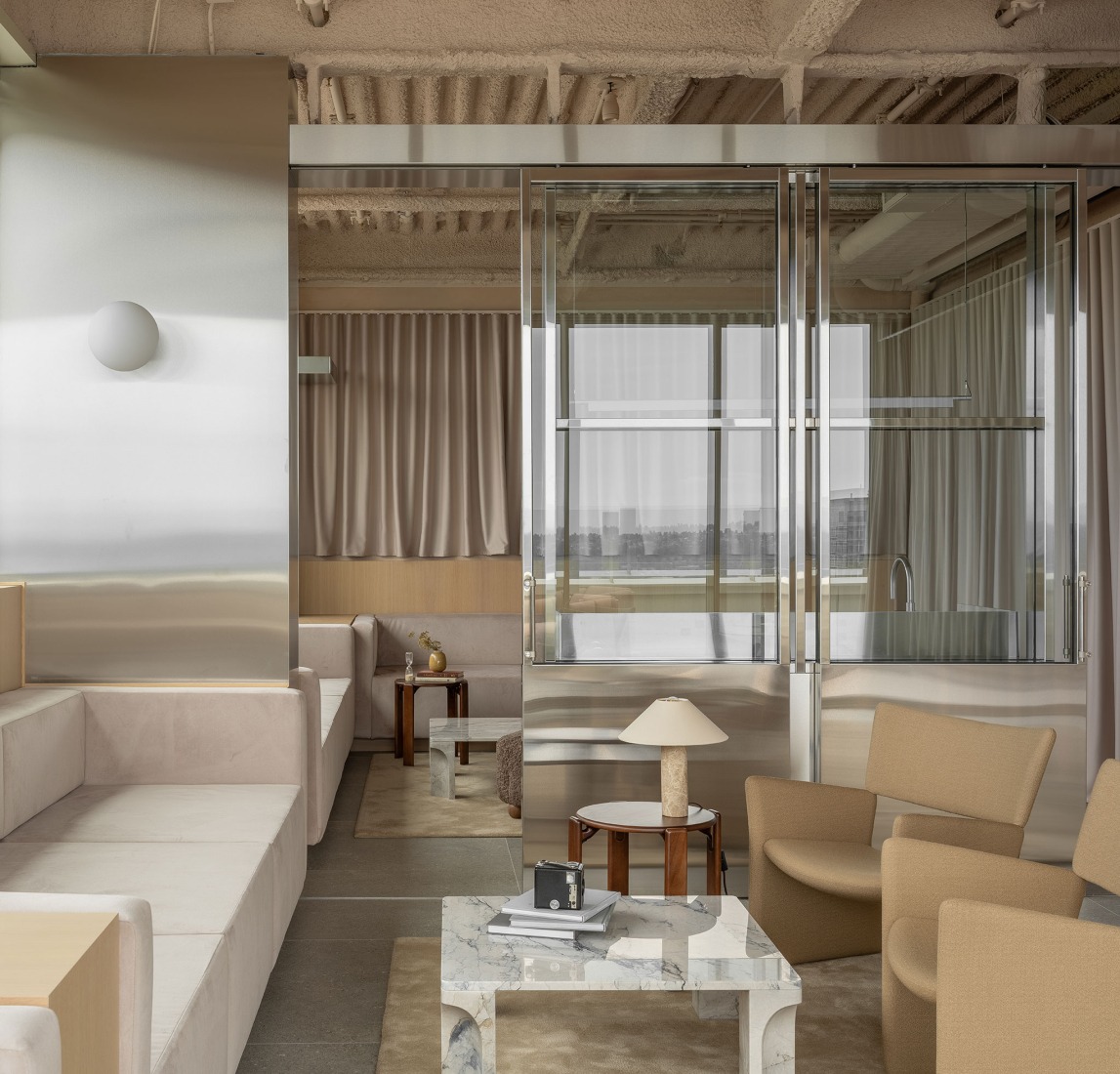 «Kaye» por Grzywinski+Pons. Fotografía por Nicholas Worley.