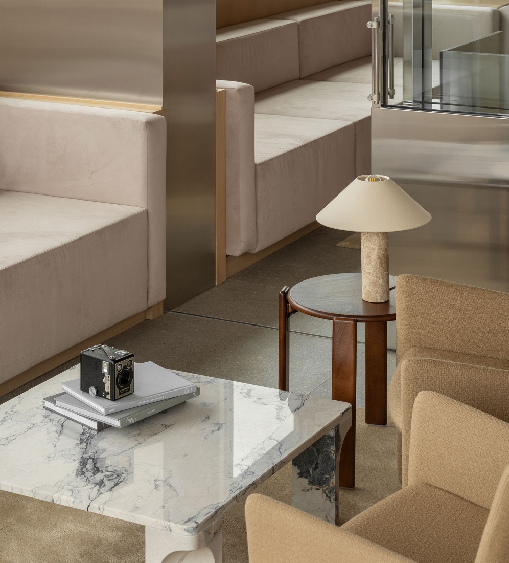 «Kaye» por Grzywinski+Pons. Fotografía por Nicholas Worley.