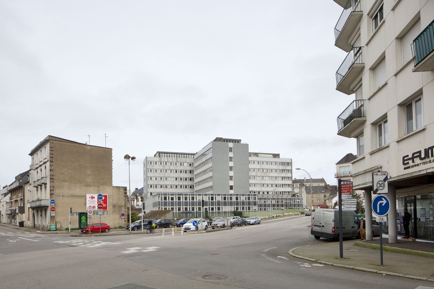 State prior to the Transformation of the "Cité Administrative" by Lacaton & Vassal and Emmanuelle Delage. Photograph by Philippe Ruault.