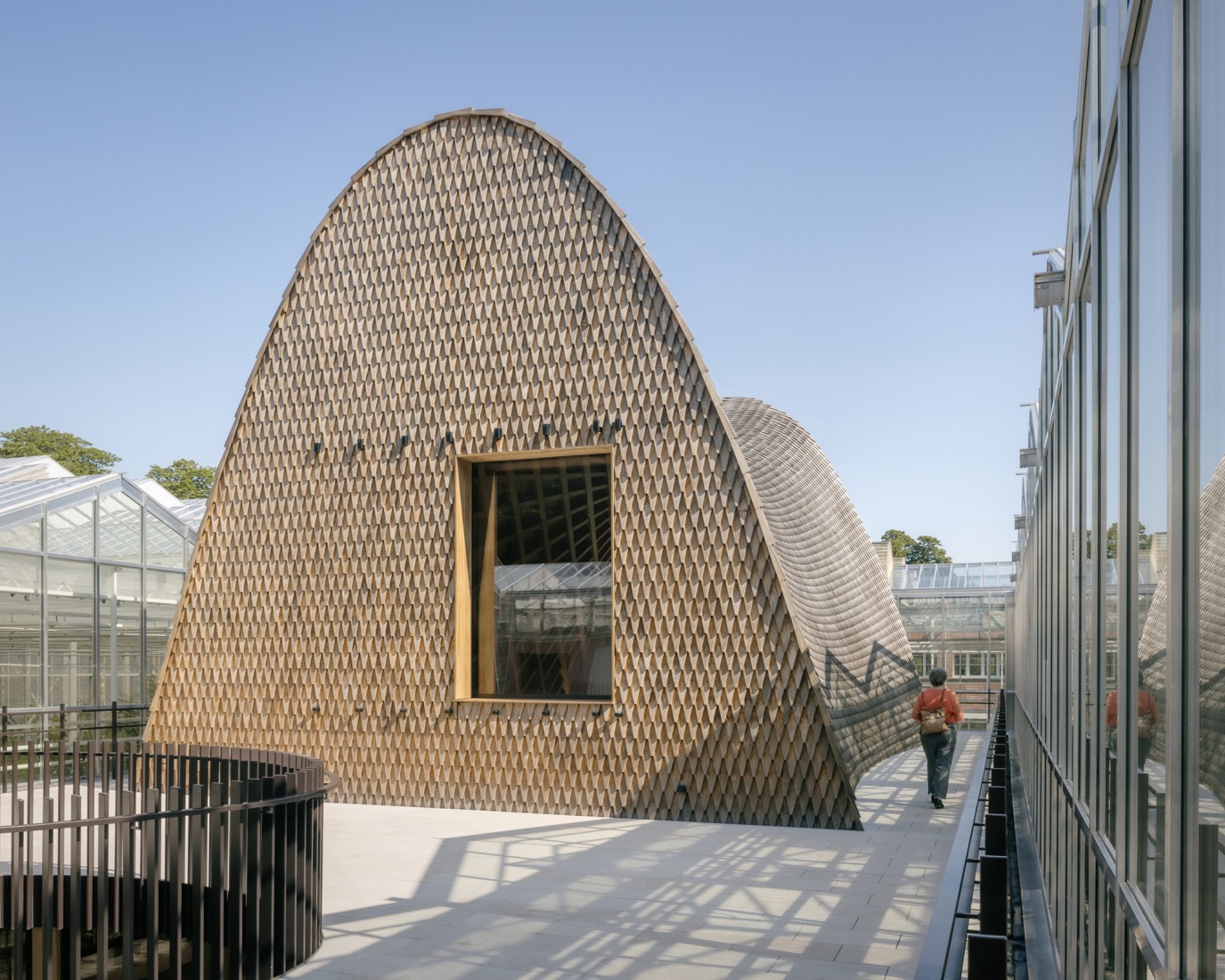 "Green Ark" by NU architectuuratelier + archipelago architects. Photograph by Stijn Bollaert.