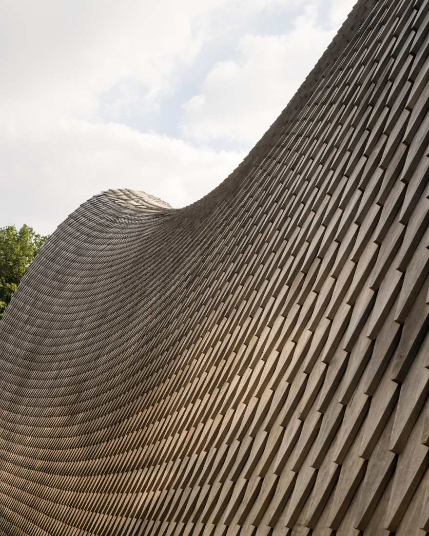 "Green Ark" by NU architectuuratelier + archipelago architects. Photograph by Stijn Bollaert.