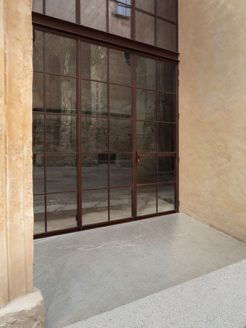 Restauración San Barbaziano por Studio Poggioli. Fotografía por Alessaandro Saletta.