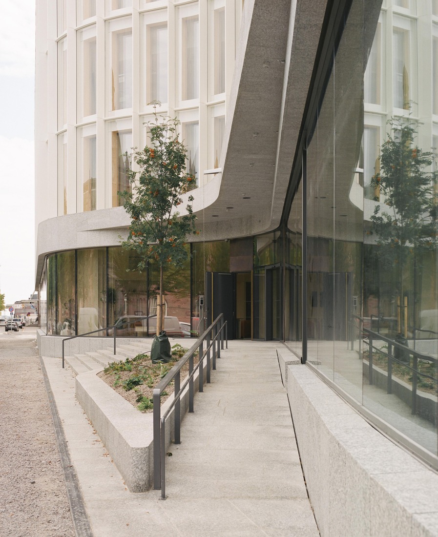 Katajanokan Laituri by Anttinen Oiva Architects. Photograph by Kalle Kouhia.