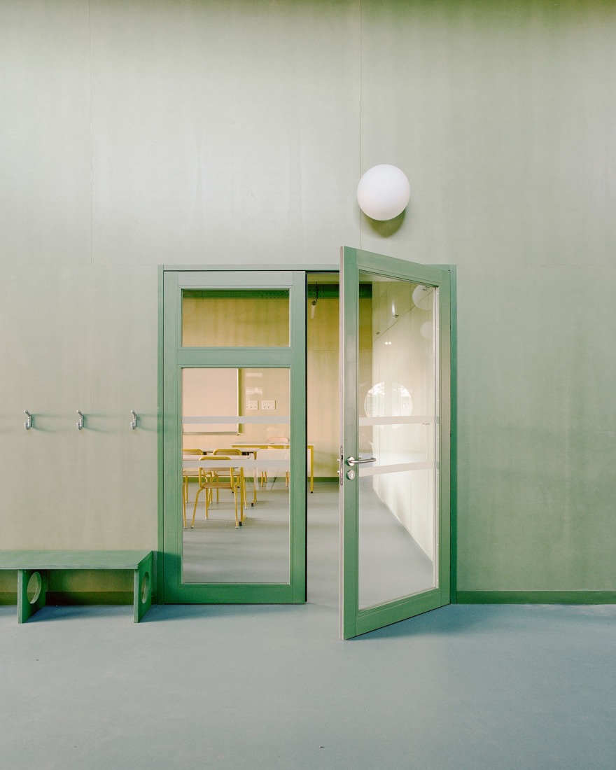 Nanteuil Primary School by Boman. Photograph by Antoine Séguin.