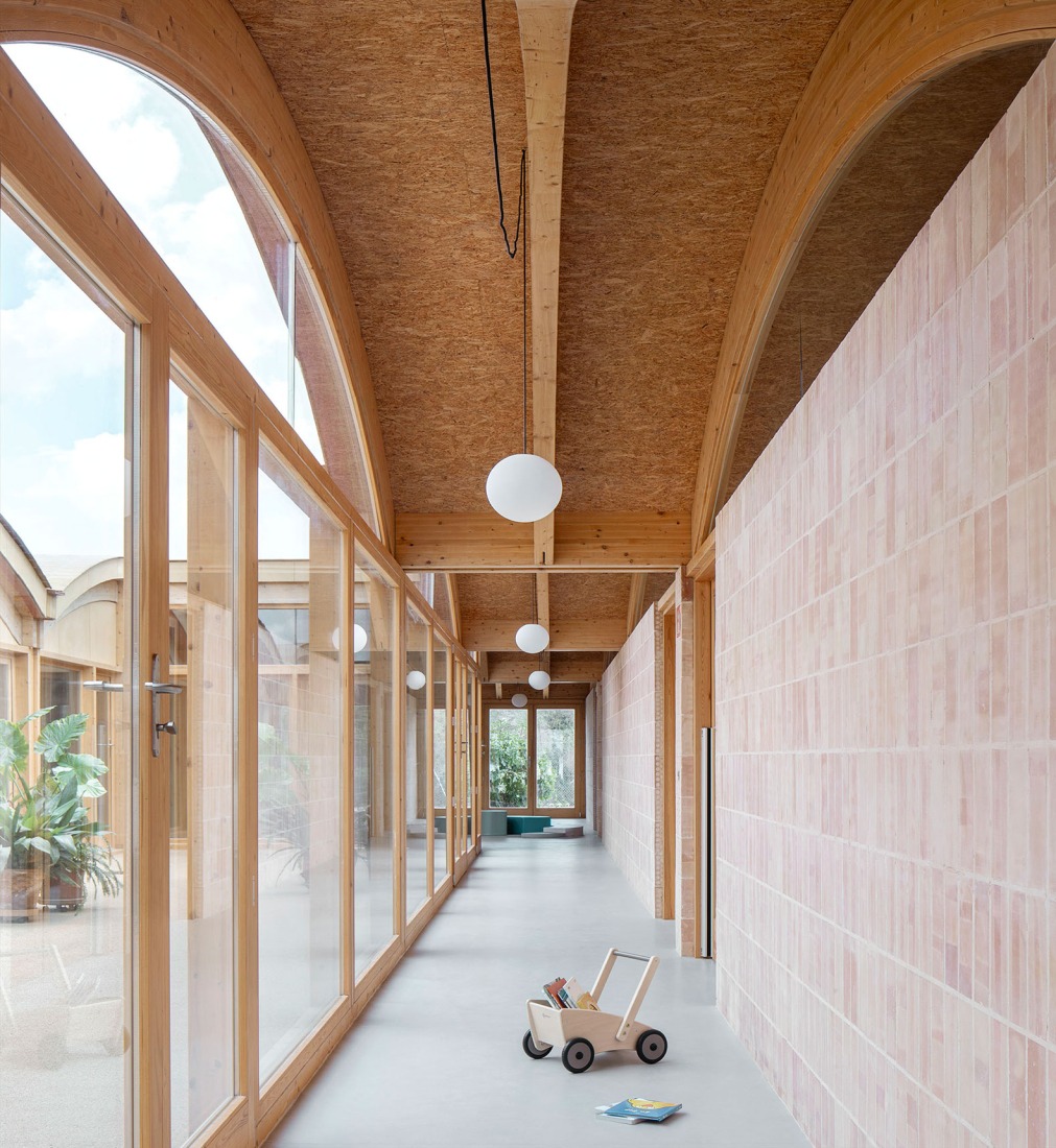 Escoleta infantil de Muro por BOS Arquitectes. Fotografía por Del Rio Bani.